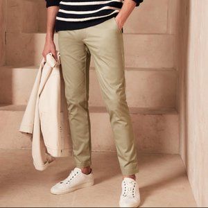Banana Republic Light Tan Khaki Chinos